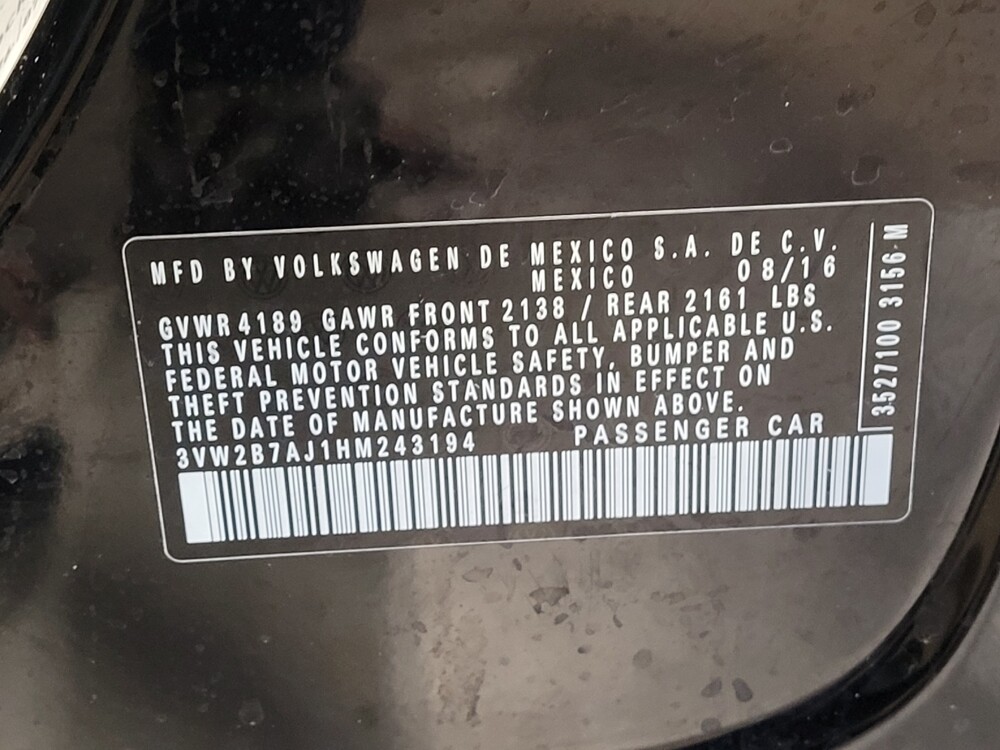 2017 Volkswagen Jetta in Miami, FL 33157 - 18116451 33