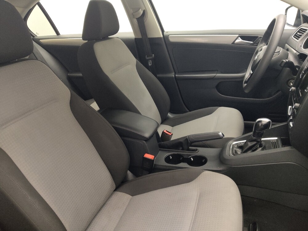 2017 Volkswagen Jetta in Miami, FL 33157 - 18116451 21