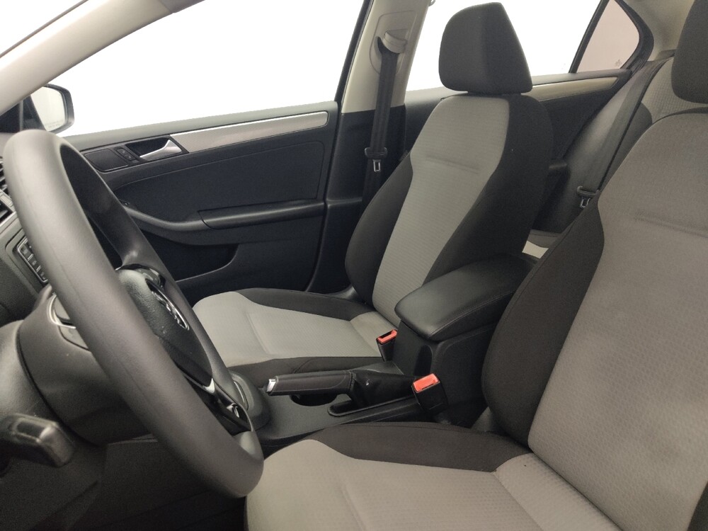 2017 Volkswagen Jetta in Miami, FL 33157 - 18116451 17