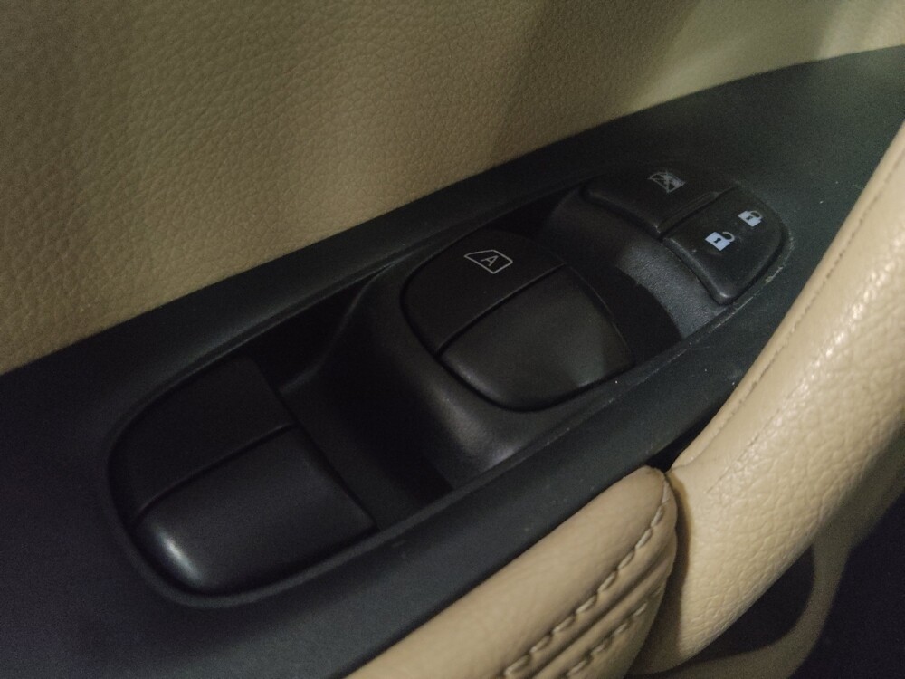 2016 Nissan Rogue in Kissimmee, FL 34744 - 18116459 27