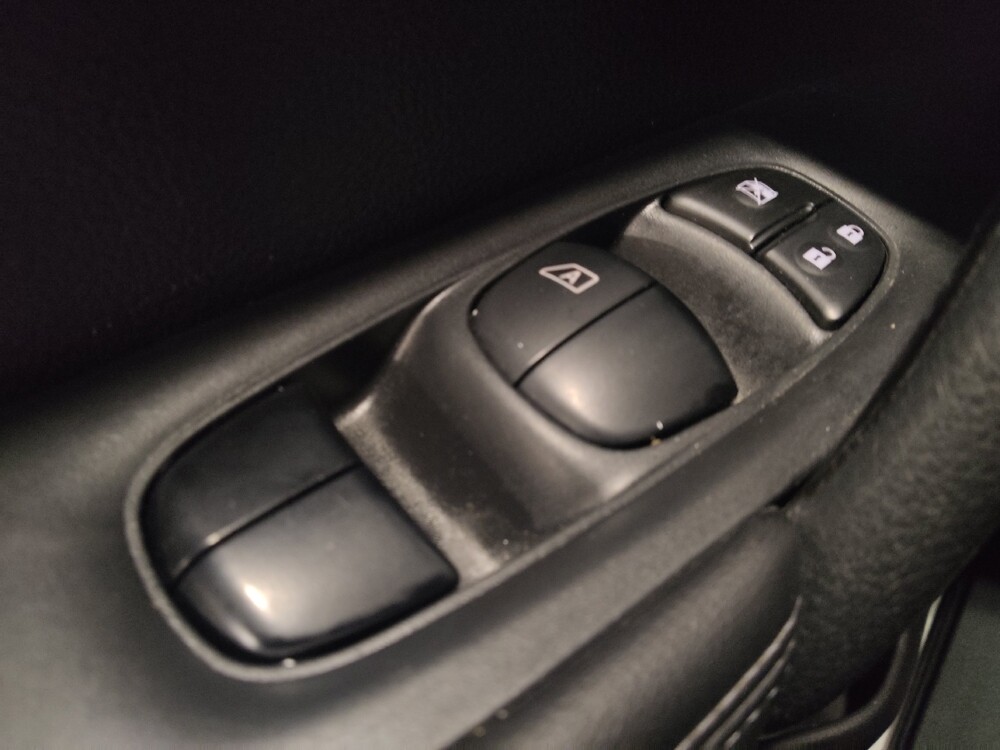 2016 Nissan Rogue in Ocala, FL 34471 - 18116462 27