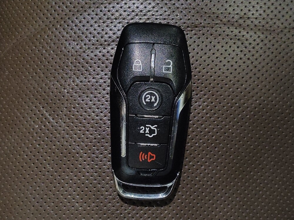 2016 Lincoln MKX in Pensacola, FL 32505 - 18116476 32