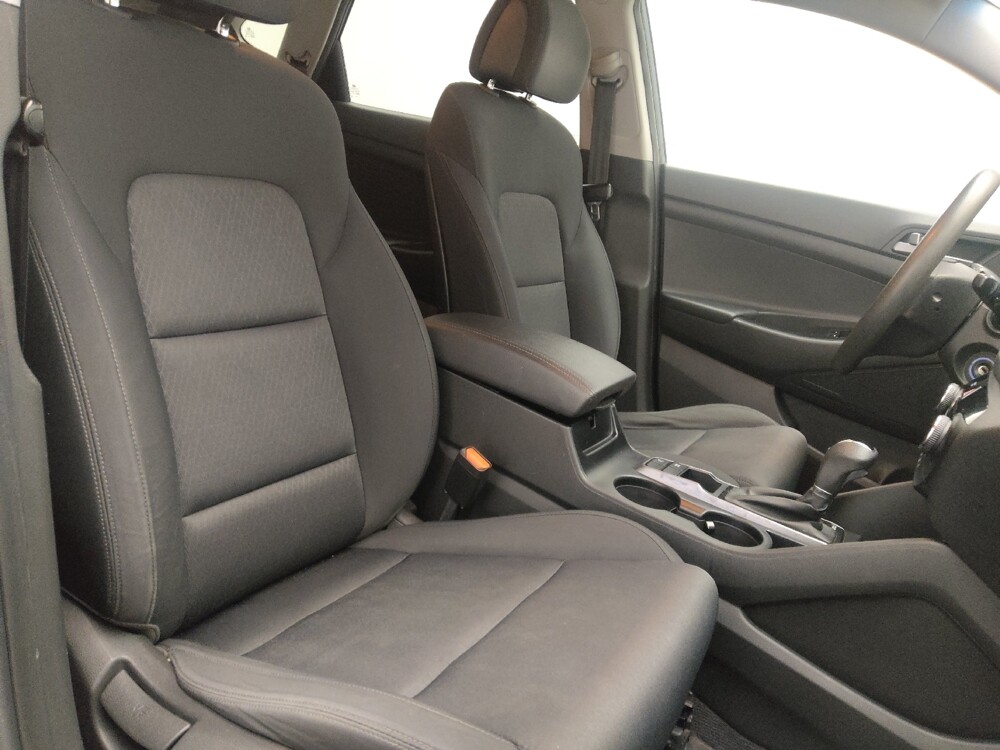 2017 Hyundai Tucson in Orlando, FL 32808 - 18116479 21