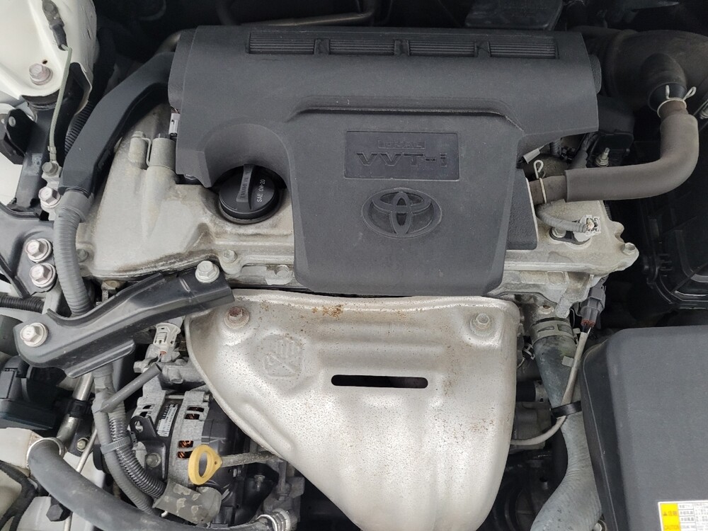 2016 Toyota Camry in Greenville, SC 29607 - 18116493 30