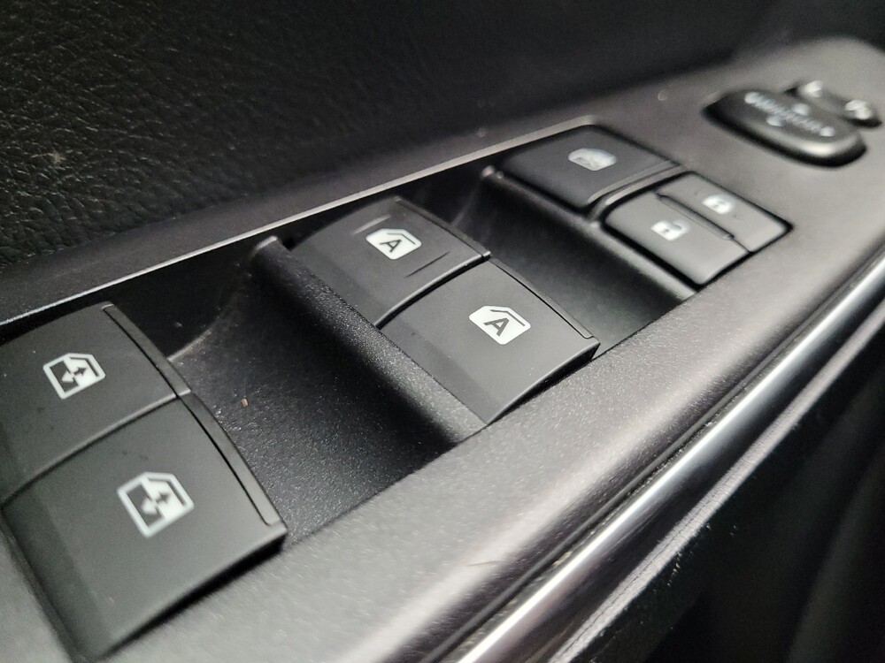 2016 Toyota Camry in Greenville, SC 29607 - 18116493 27