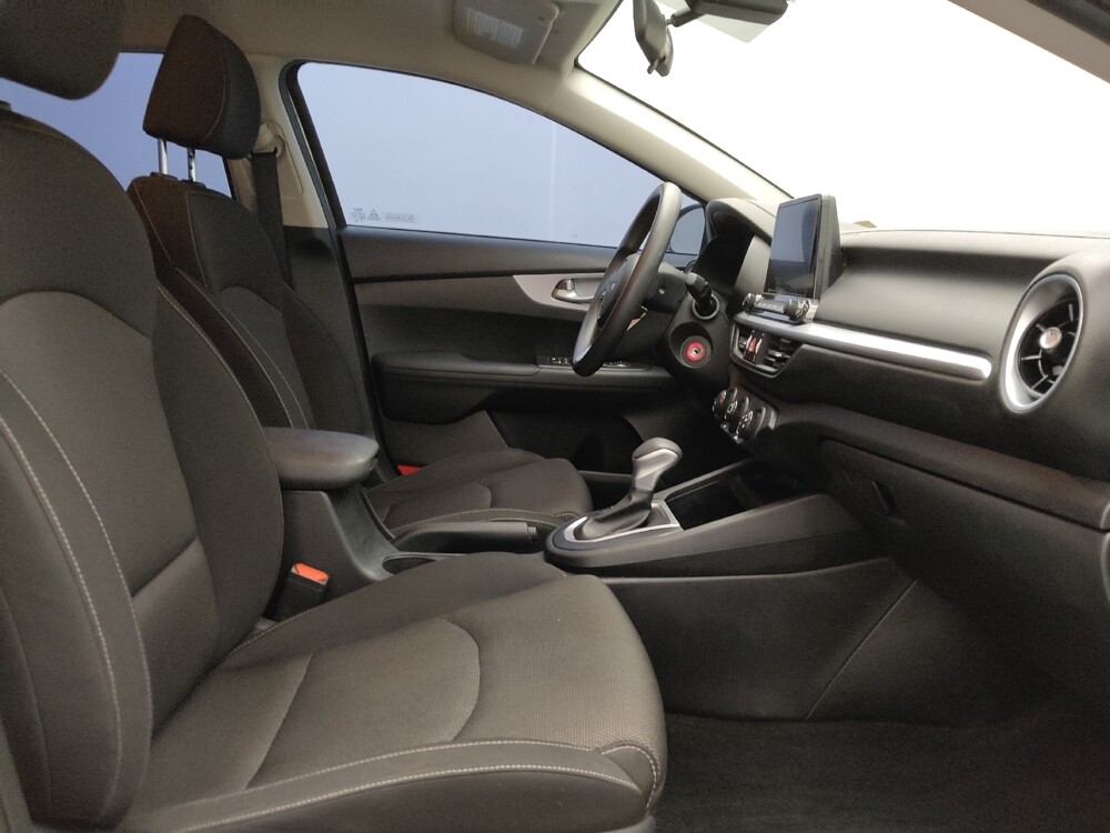 2024 Kia Forte in Denver, CO 80012 - 18116504 21