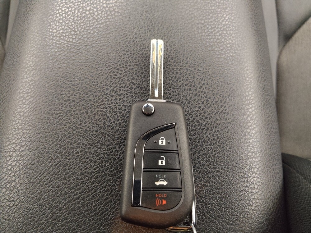 2019 Toyota Camry in Denver, CO 80012 - 18116506 32