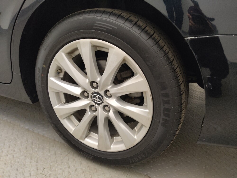 2019 Toyota Camry in Denver, CO 80012 - 18116506 31