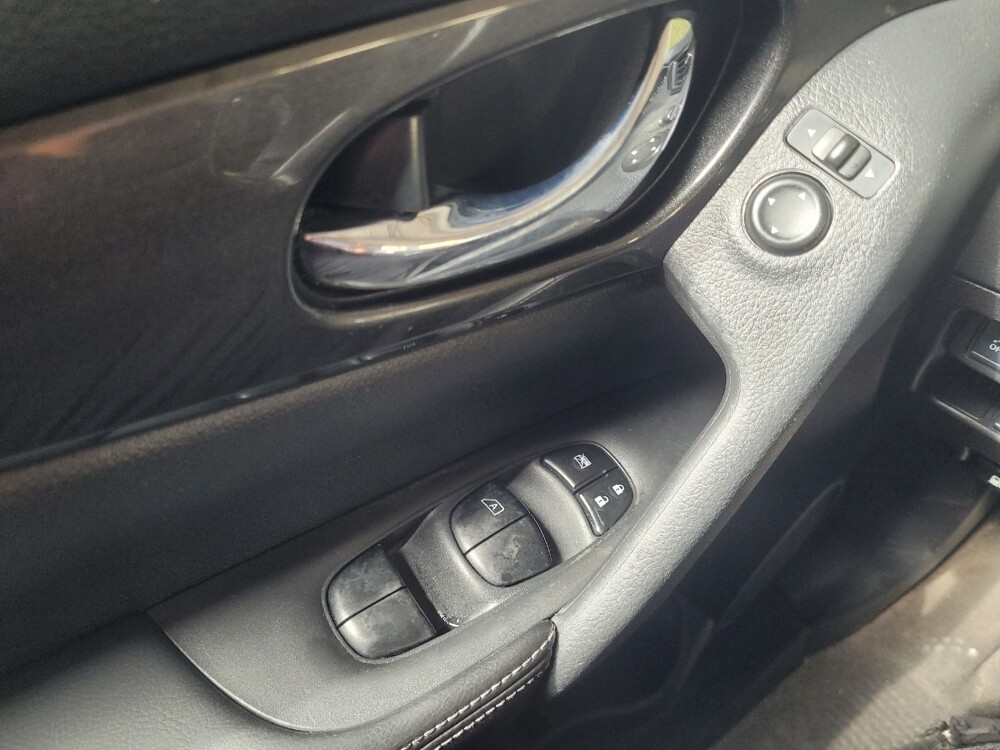 2017 Nissan Rogue in Jackson, MS 39211 - 18116509 27