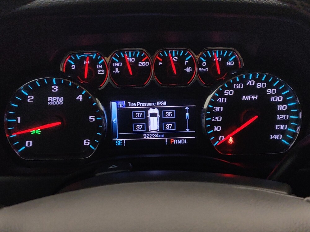 2018 Chevrolet Tahoe in Live Oak, TX 78233 - 18116526 23