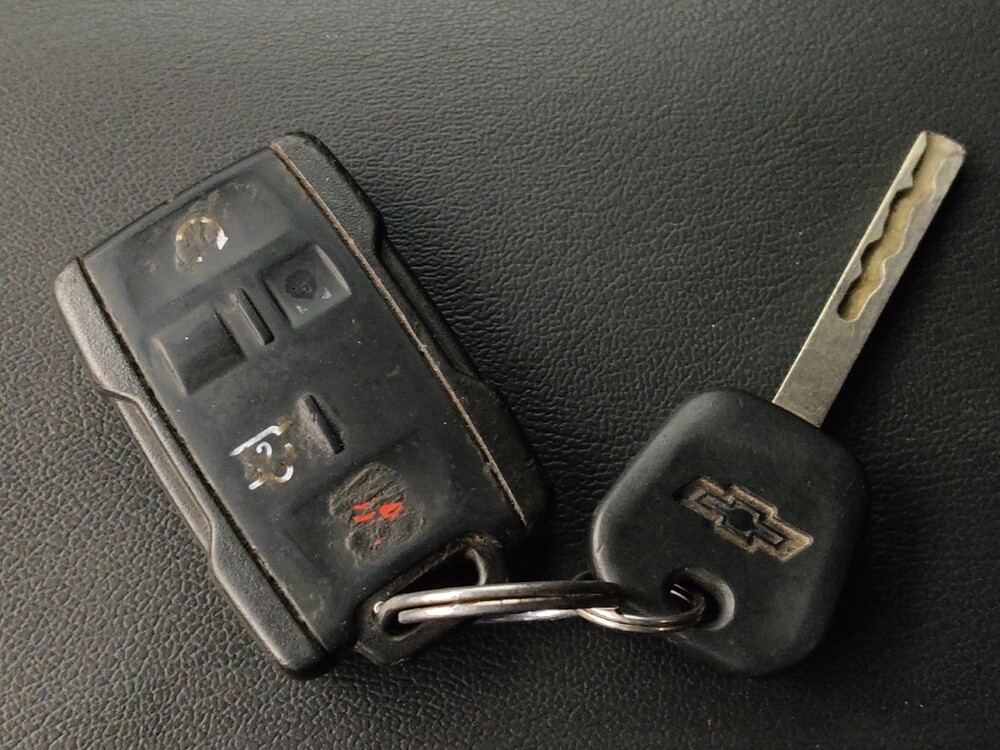 2018 Chevrolet Tahoe in Live Oak, TX 78233 - 18116526 32