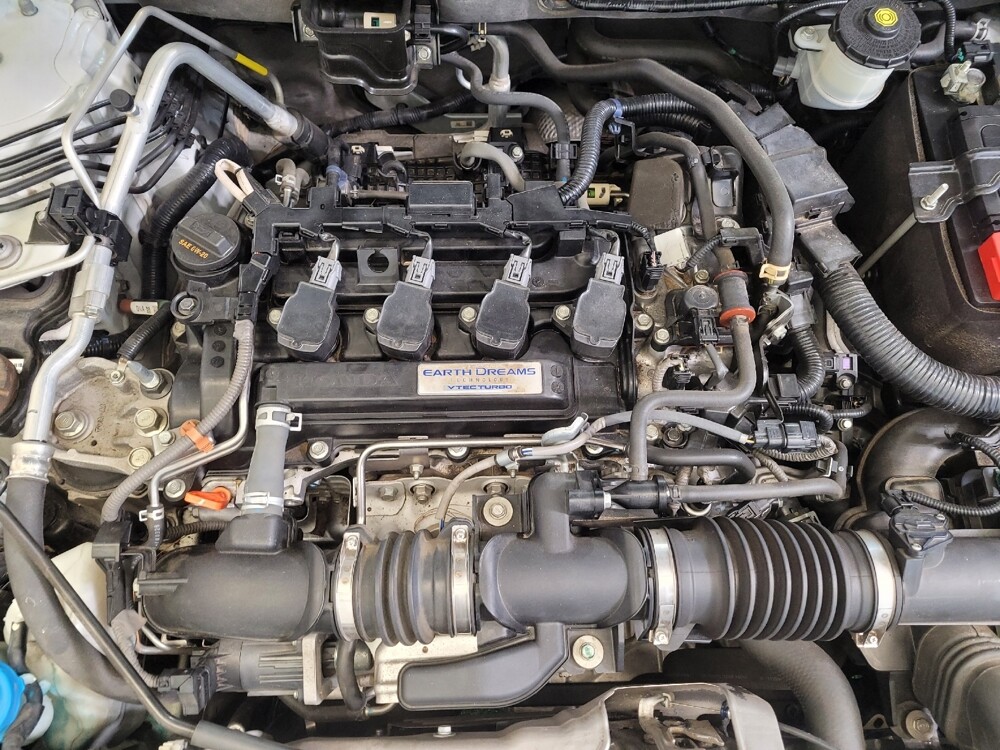 2018 Honda Accord in Columbus, OH 43228 - 18116538 30