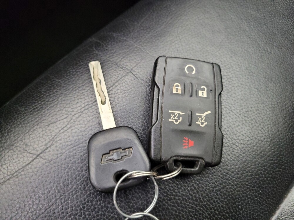 2017 Chevrolet Tahoe in Miamisburg, OH 45342 - 18116540 32