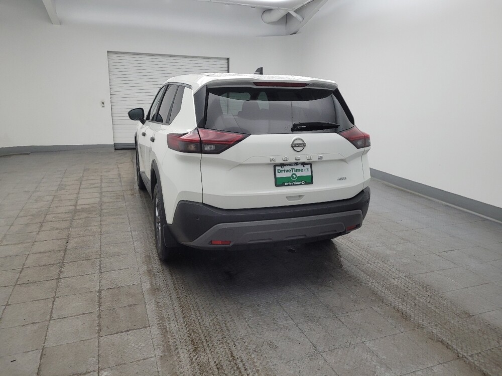 2023 Nissan Rogue in Cincinnati, OH 45255 - 18116549 6