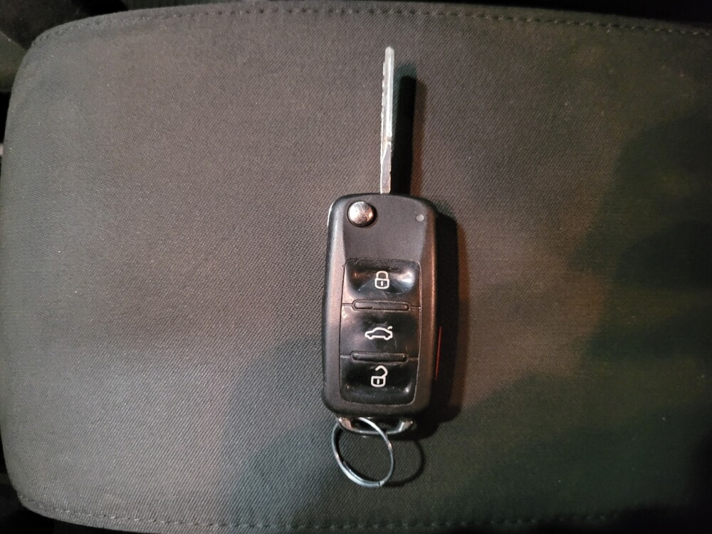 2017 Volkswagen Tiguan in Pittsburgh, PA 15237 - 18116552 32