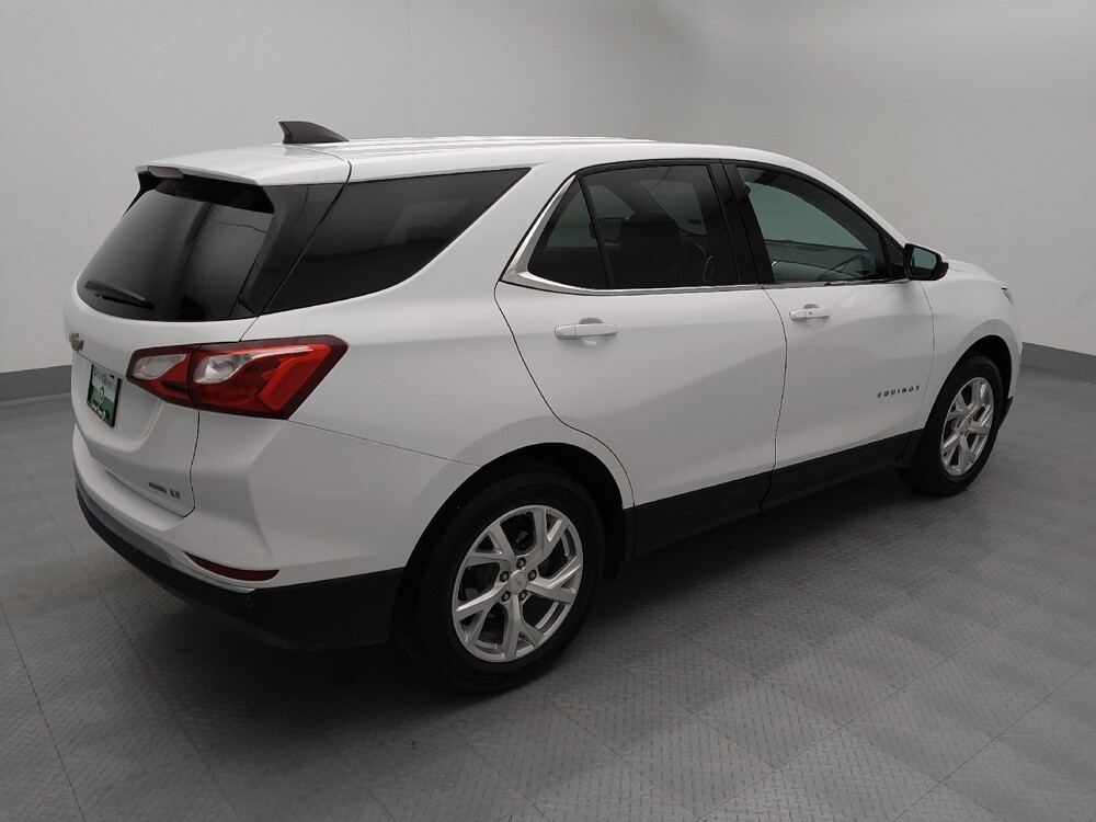 2020 Chevrolet Equinox in Independence, MO 64055 - 18116575 10