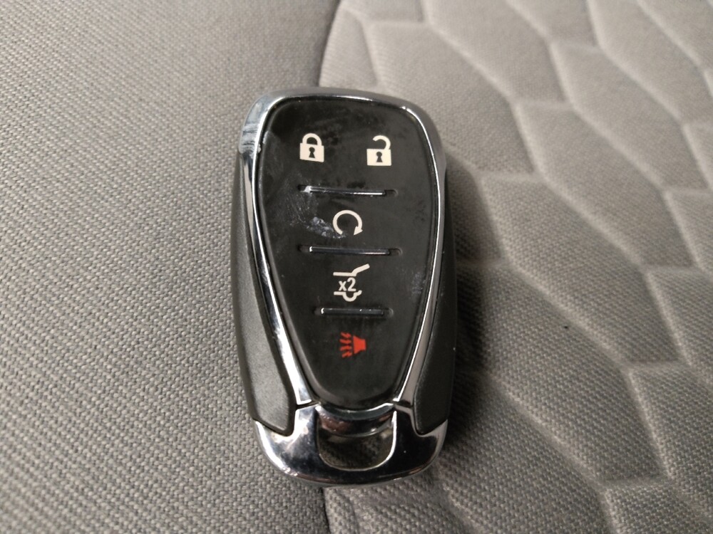 2020 Chevrolet Equinox in Independence, MO 64055 - 18116575 32