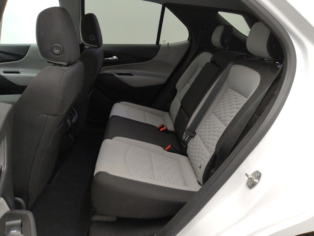 2020 Chevrolet Equinox in Independence, MO 64055 - 18116575 18