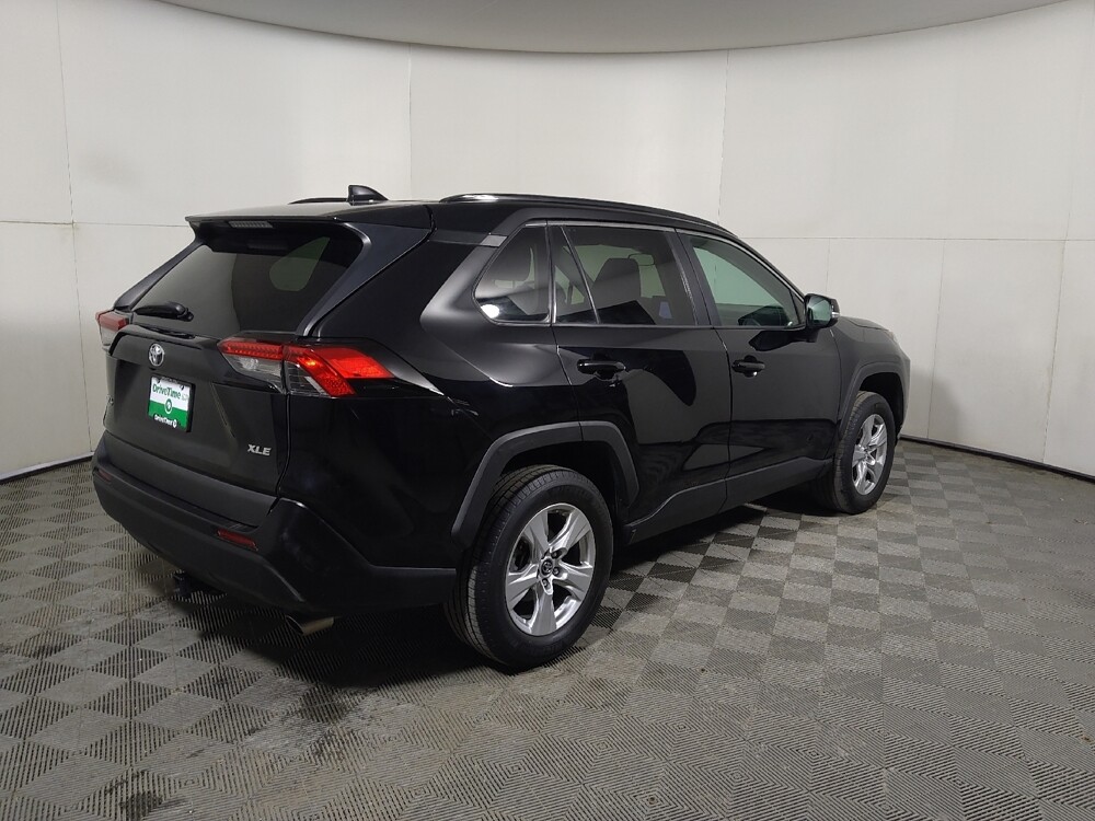 2019 Toyota RAV4 in Midlothian, IL 60445 - 18116581 10