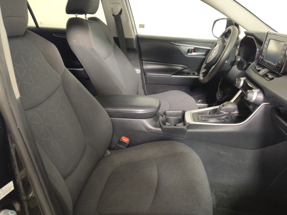 2019 Toyota RAV4 in Midlothian, IL 60445 - 18116581 21