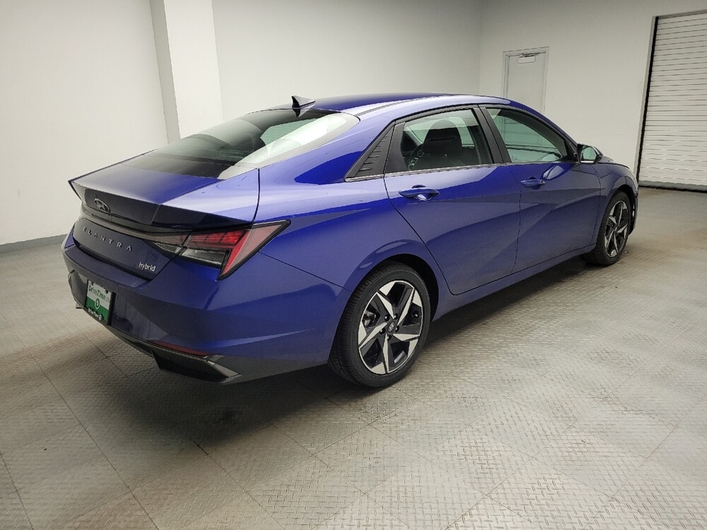 2022 Hyundai Elantra in Eastpointe, MI 48021 - 18116585 10