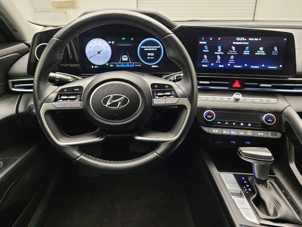 2022 Hyundai Elantra in Eastpointe, MI 48021 - 18116585 22
