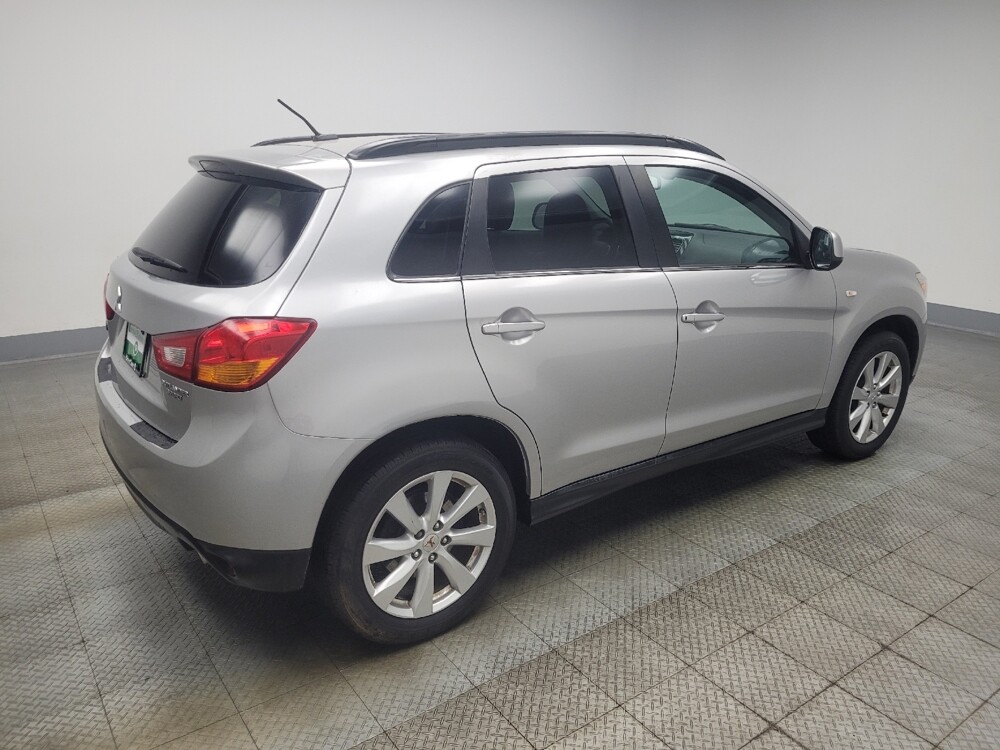 2015 Mitsubishi Outlander Sport in Indianapolis, IN 46222 - 18116590 10