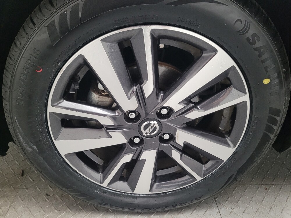 2020 Nissan Versa in Downey, CA 90241 - 18116593 31