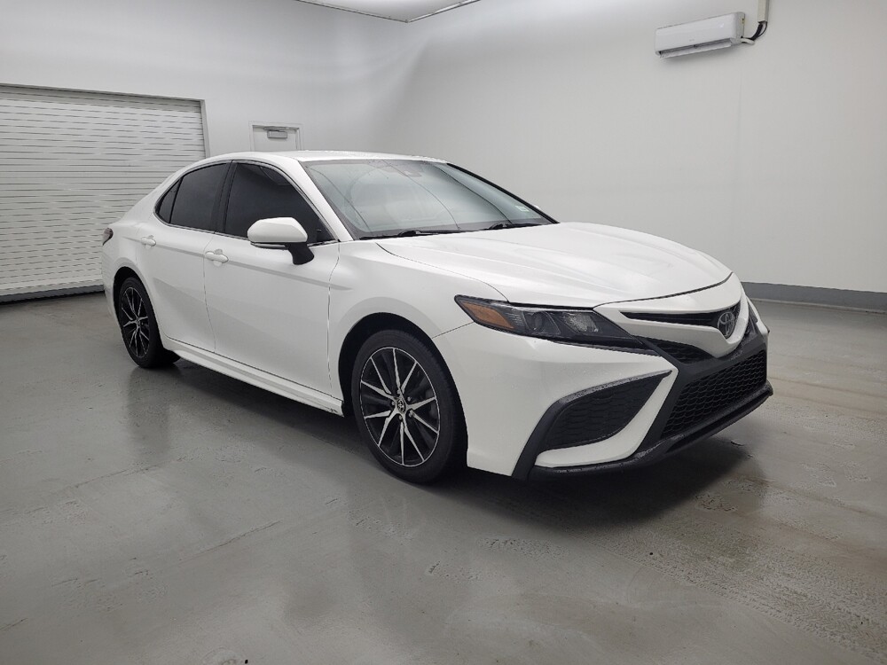 2022 Toyota Camry in Maple Heights, OH 44137 - 18116596 11