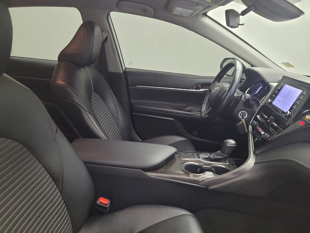 2022 Toyota Camry in Maple Heights, OH 44137 - 18116596 21