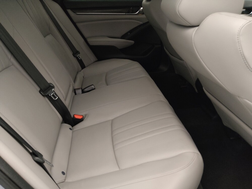 2018 Honda Accord in Clearwater, FL 33764 - 18116603 19