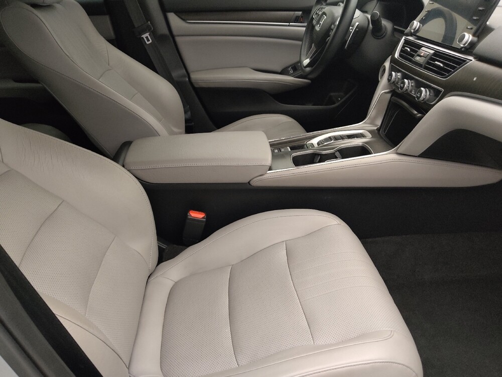 2018 Honda Accord in Clearwater, FL 33764 - 18116603 21