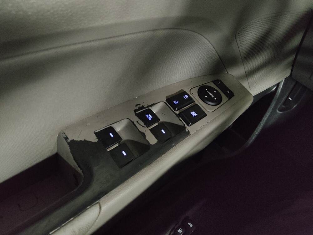 2019 Hyundai Elantra in Athens, GA 30606 - 18116604 27