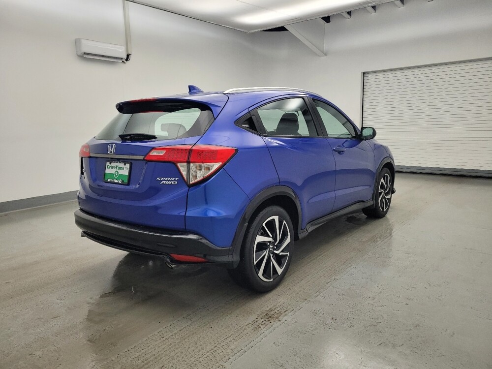 2020 Honda HR-V in Maple Heights, OH 44137 - 18116606 10