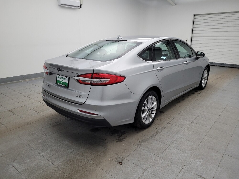 2020 Ford Fusion in Maple Heights, OH 44137 - 18116608 9