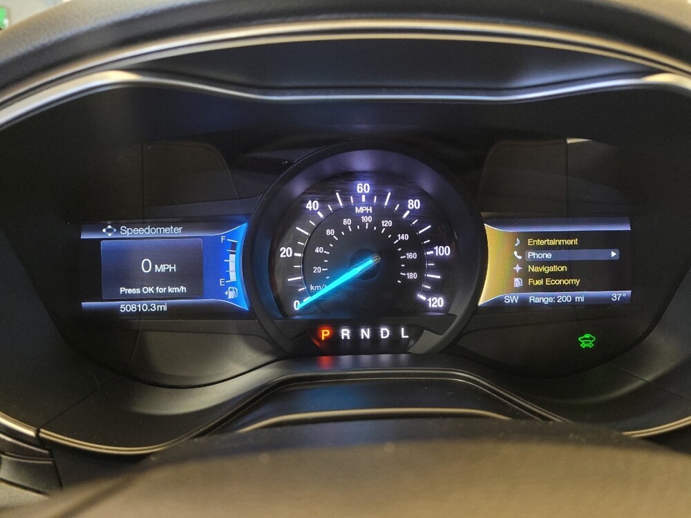 2020 Ford Fusion in Maple Heights, OH 44137 - 18116608 23