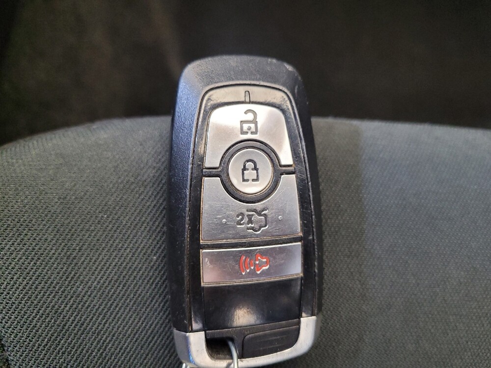 2020 Ford Fusion in Maple Heights, OH 44137 - 18116608 32