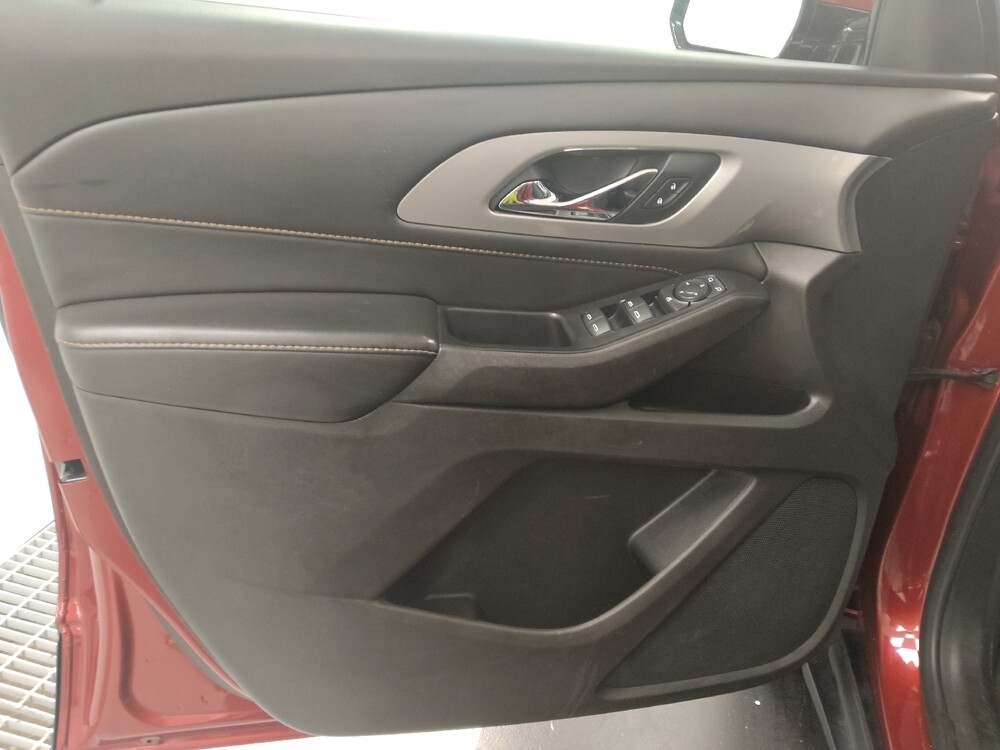 2021 Chevrolet Traverse in St. Louis, MO 63125 - 18116612 27