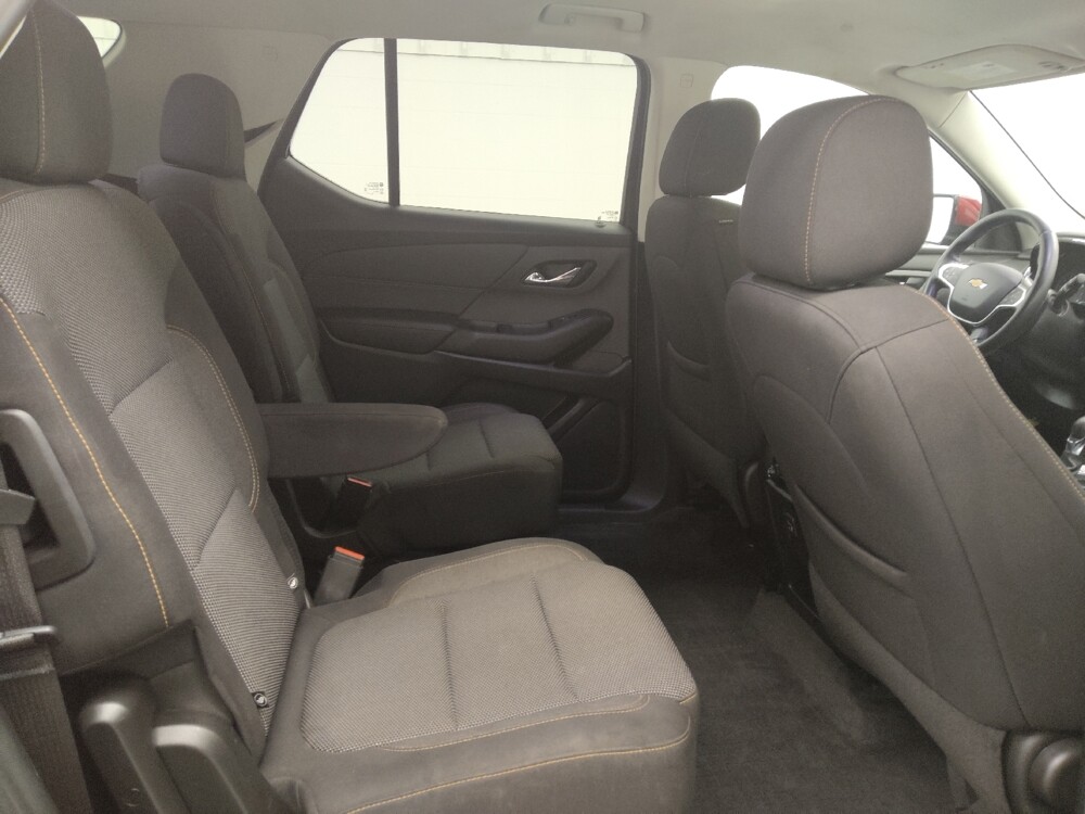 2021 Chevrolet Traverse in St. Louis, MO 63125 - 18116612 19