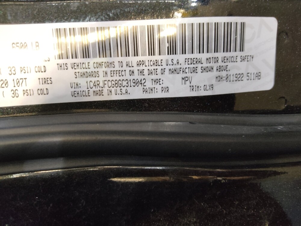 2016 Jeep Grand Cherokee in Columbia, SC 29210 - 18116613 33