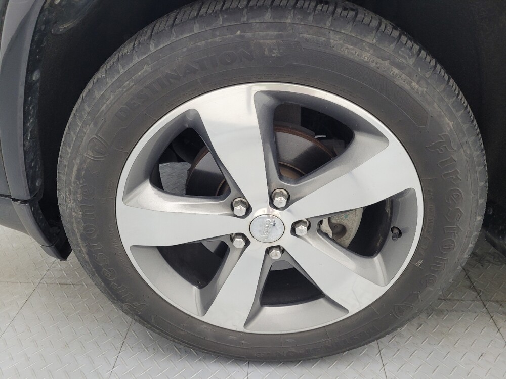 2016 Jeep Grand Cherokee in Columbia, SC 29210 - 18116613 31