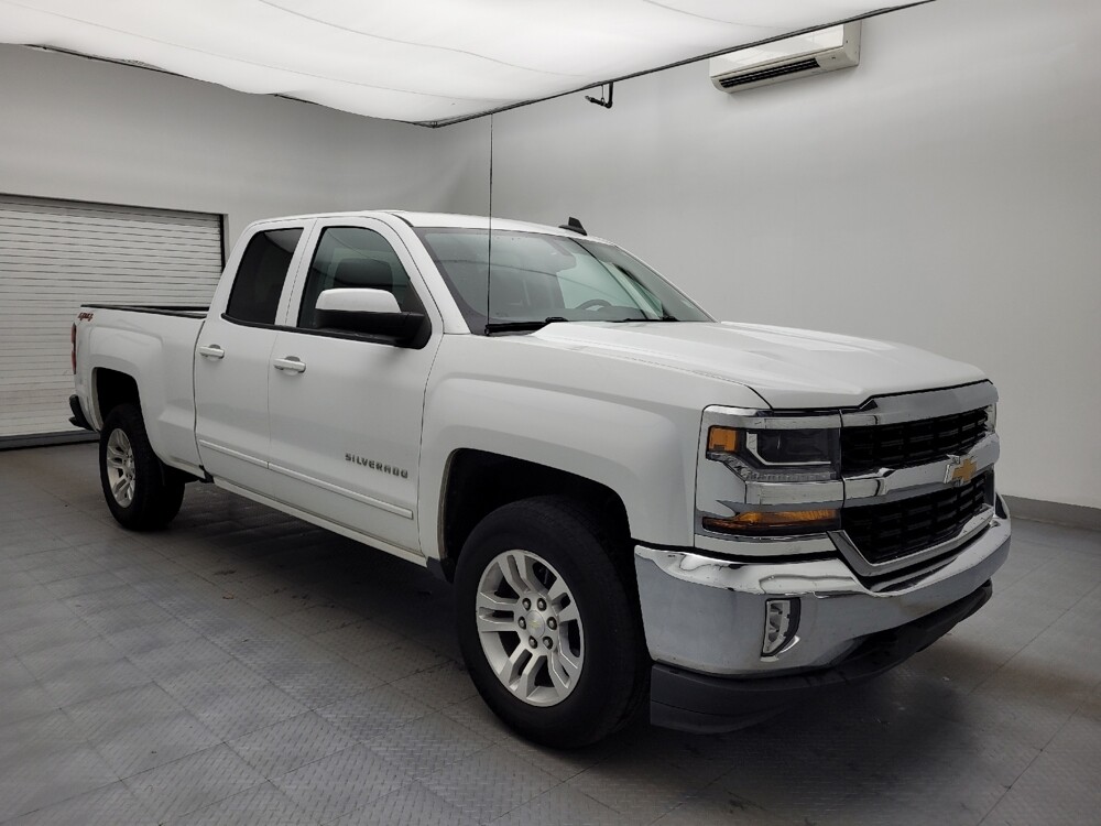 2018 Chevrolet Silverado 1500 in Greenville, SC 29607 - 18116615 13