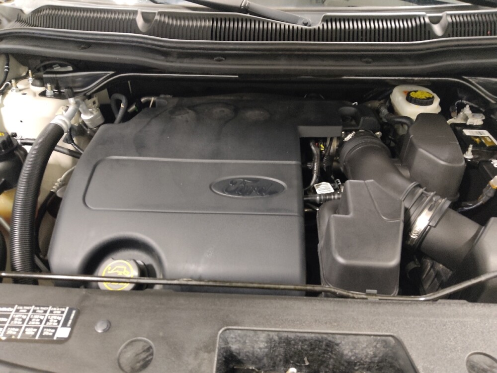 2017 Ford Explorer in Columbus, OH 43228 - 18116625 30