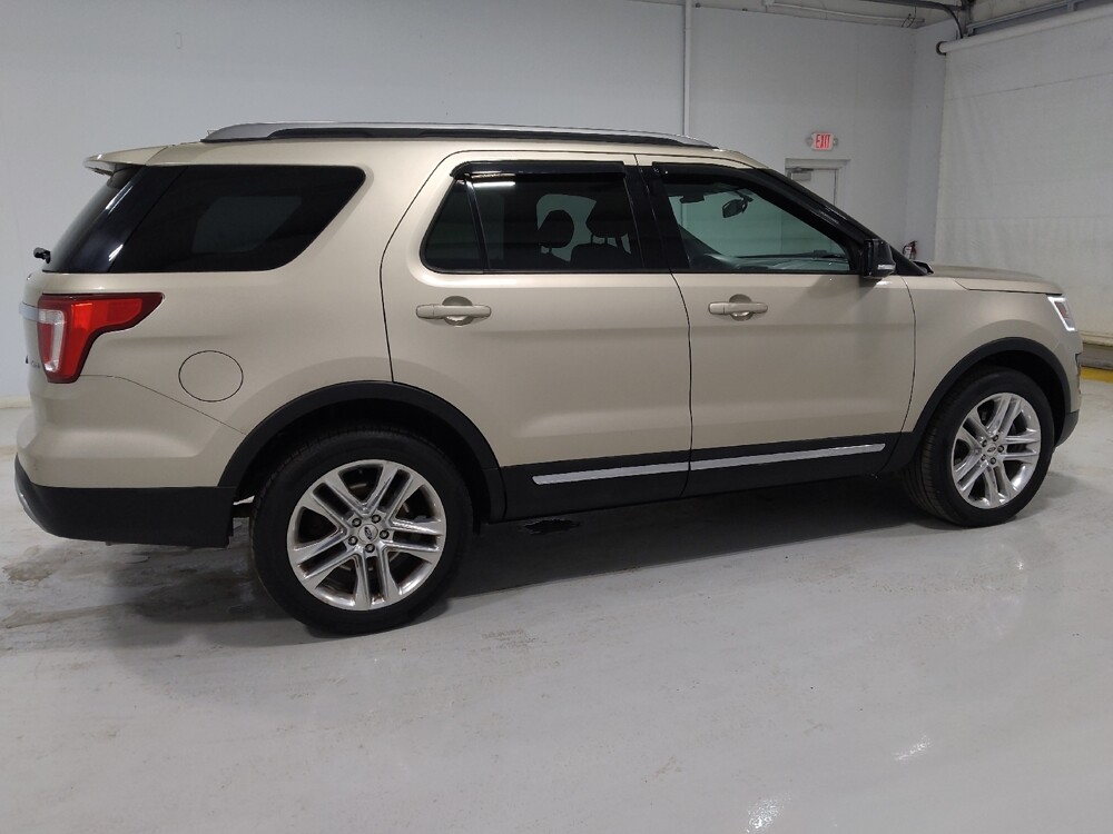 2017 Ford Explorer in Columbus, OH 43228 - 18116625 10