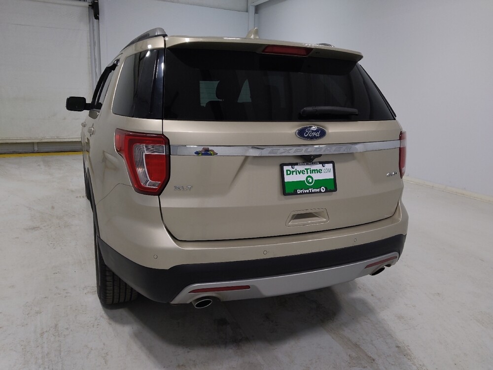 2017 Ford Explorer in Columbus, OH 43228 - 18116625 6