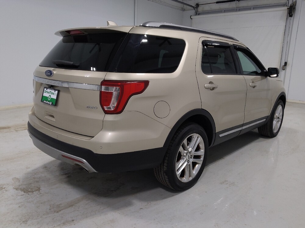 2017 Ford Explorer in Columbus, OH 43228 - 18116625 9