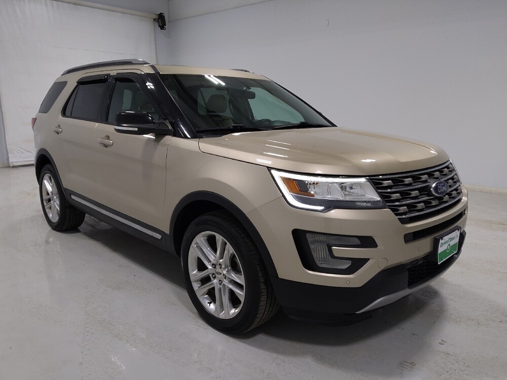 2017 Ford Explorer in Columbus, OH 43228 - 18116625 13