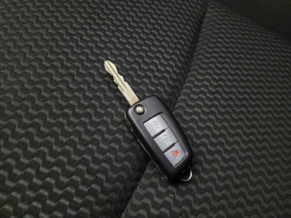 2021 Nissan Rogue Sport in Albuquerque, NM 87123 - 18116634 32