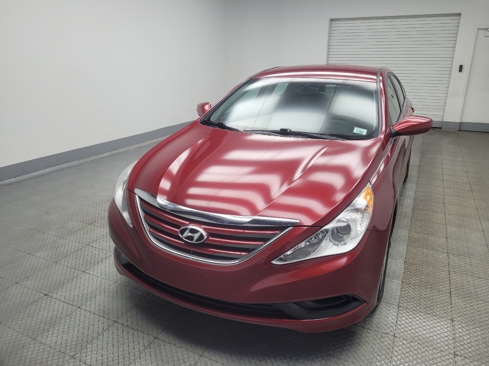 2014 Hyundai Sonata in Indianapolis, IN 46222 - 18116636 15