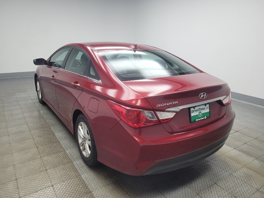 2014 Hyundai Sonata in Indianapolis, IN 46222 - 18116636 5